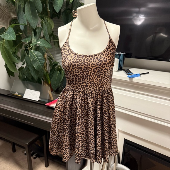 American Apparel Animal Print Halter Top - Picture 1 of 4